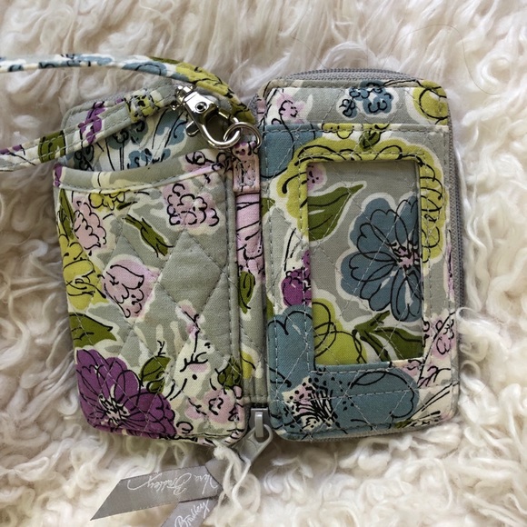 Vera Bradley Wristlet in Watercolor - Picture 1 of 2
